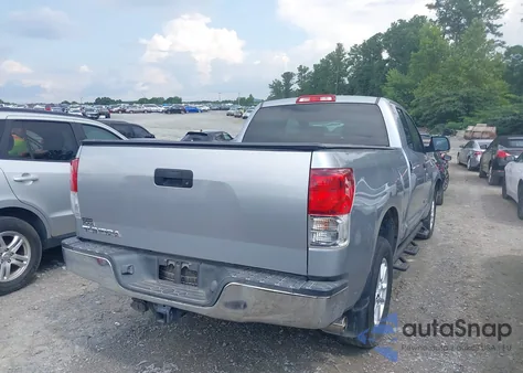 2013 Toyota Tundra Double Cab Sr5 z USA, uszkodzony, nr VIN 5TFRY5F18DX144969